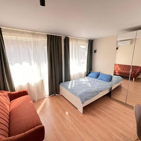 Sunny Nest Apartament *