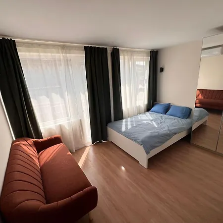 Sunny Nest Apartament *